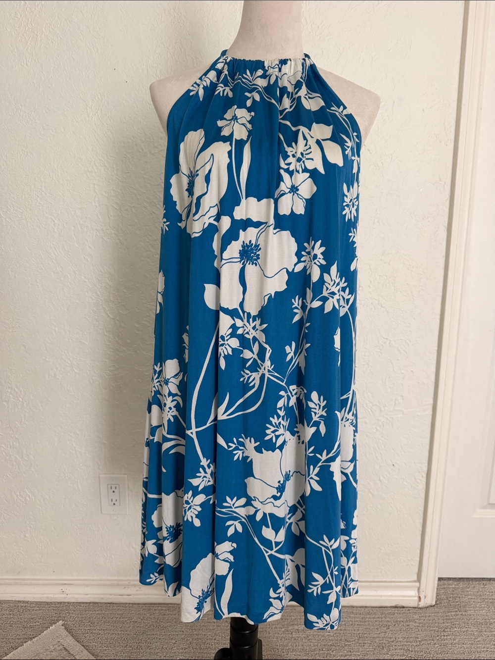 Tibi Blue and White Floral Halter Silk Midi Dress NWT Size Mefium